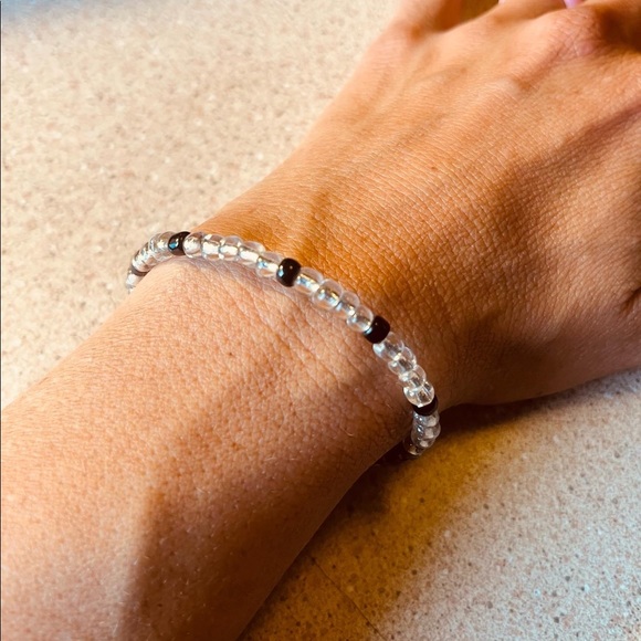 Bracelets - Picture 5 of 10